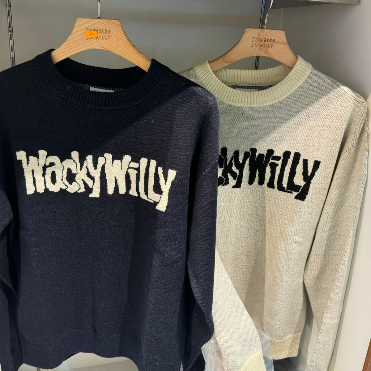 WACKY WILLY IS707 TOP
