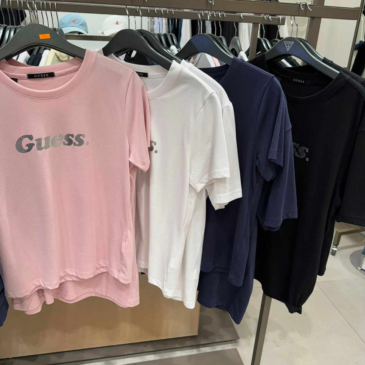 GUESS GU717 TOP