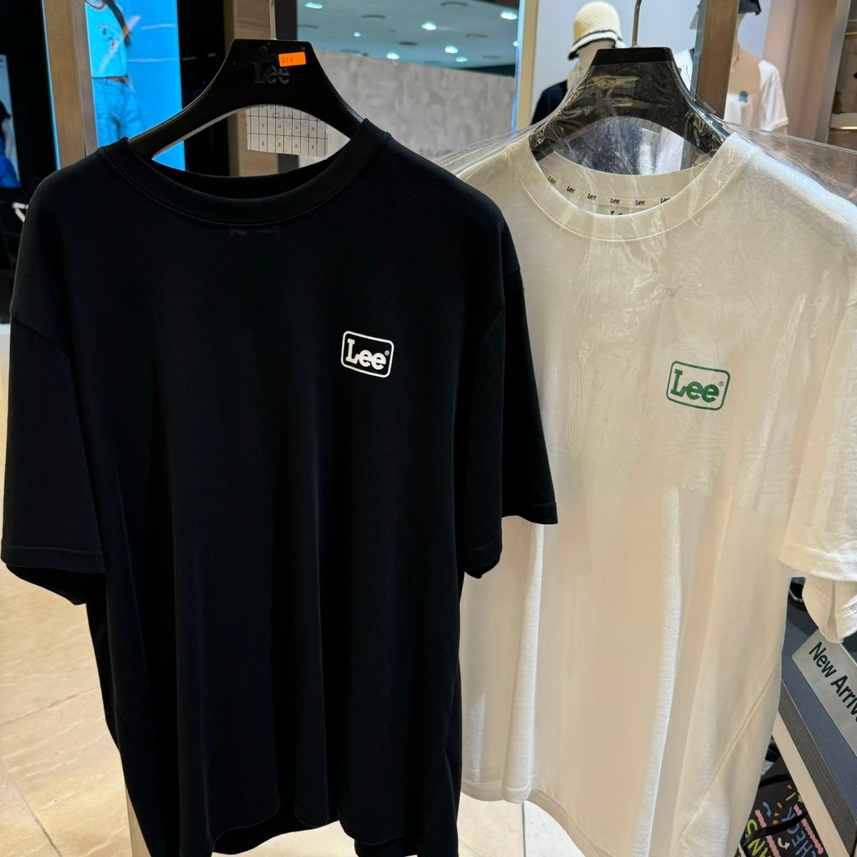 LEE LE714 TOP