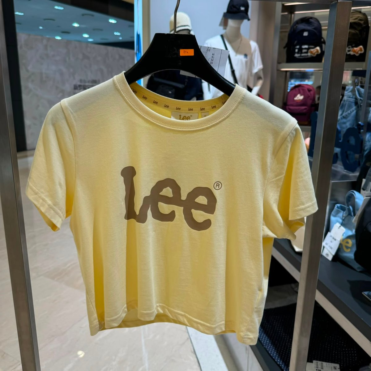 LEE LE716 TOP