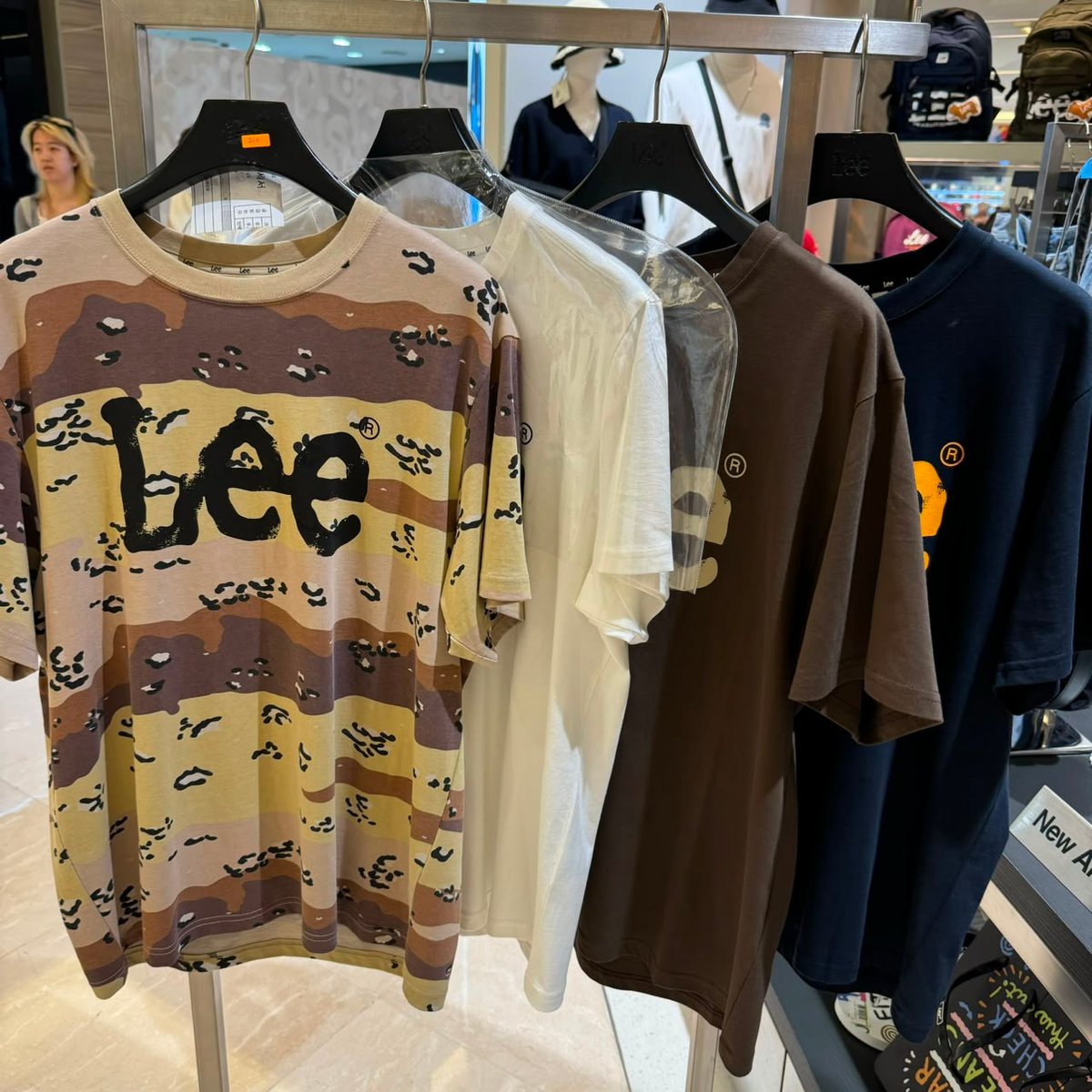 LEE LE717 TOP