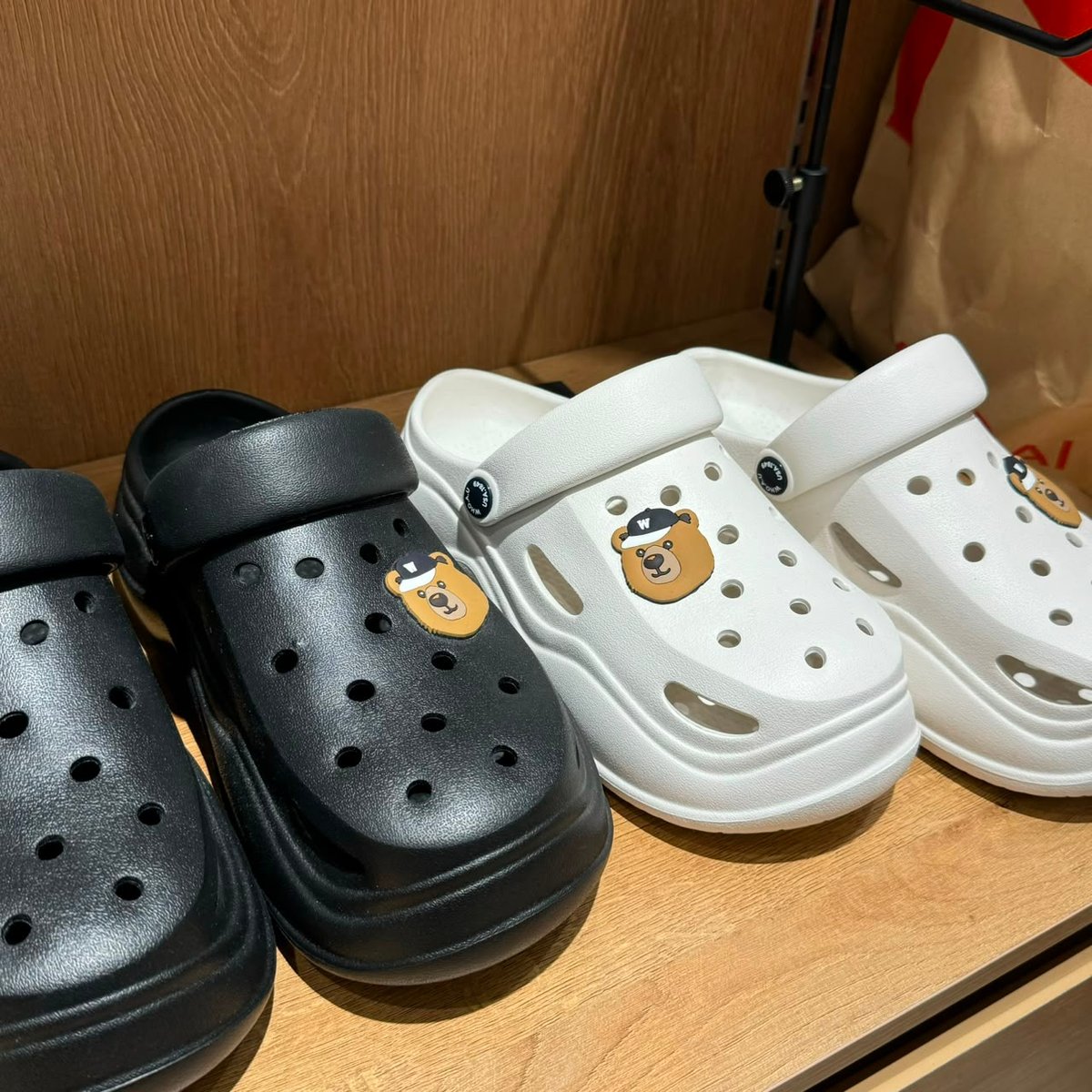 WHO A U WU724 SHOES