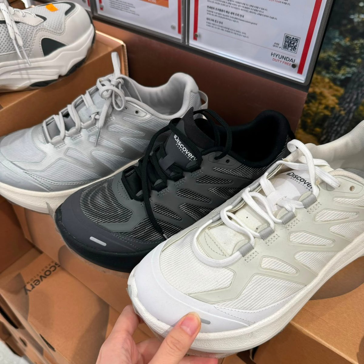 DISCOVERY DV720 SHOES