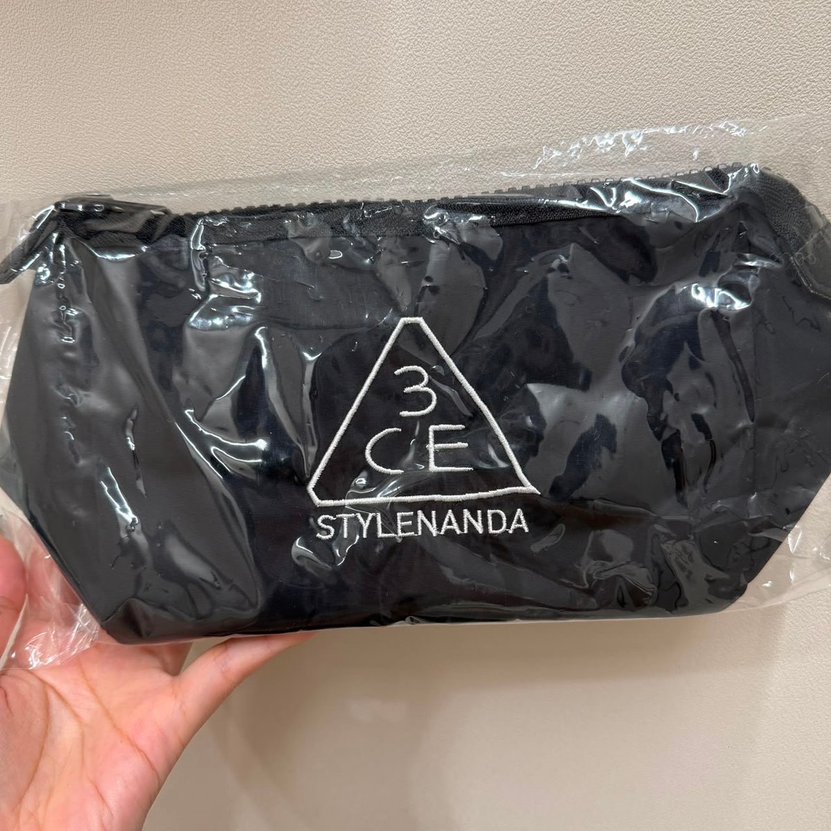 3CE CE705 POUCH #BLACK
