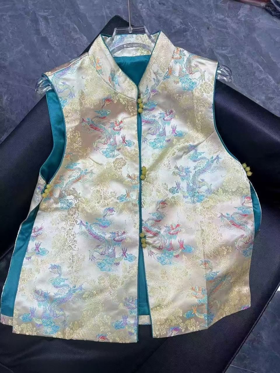 YE902 VEST