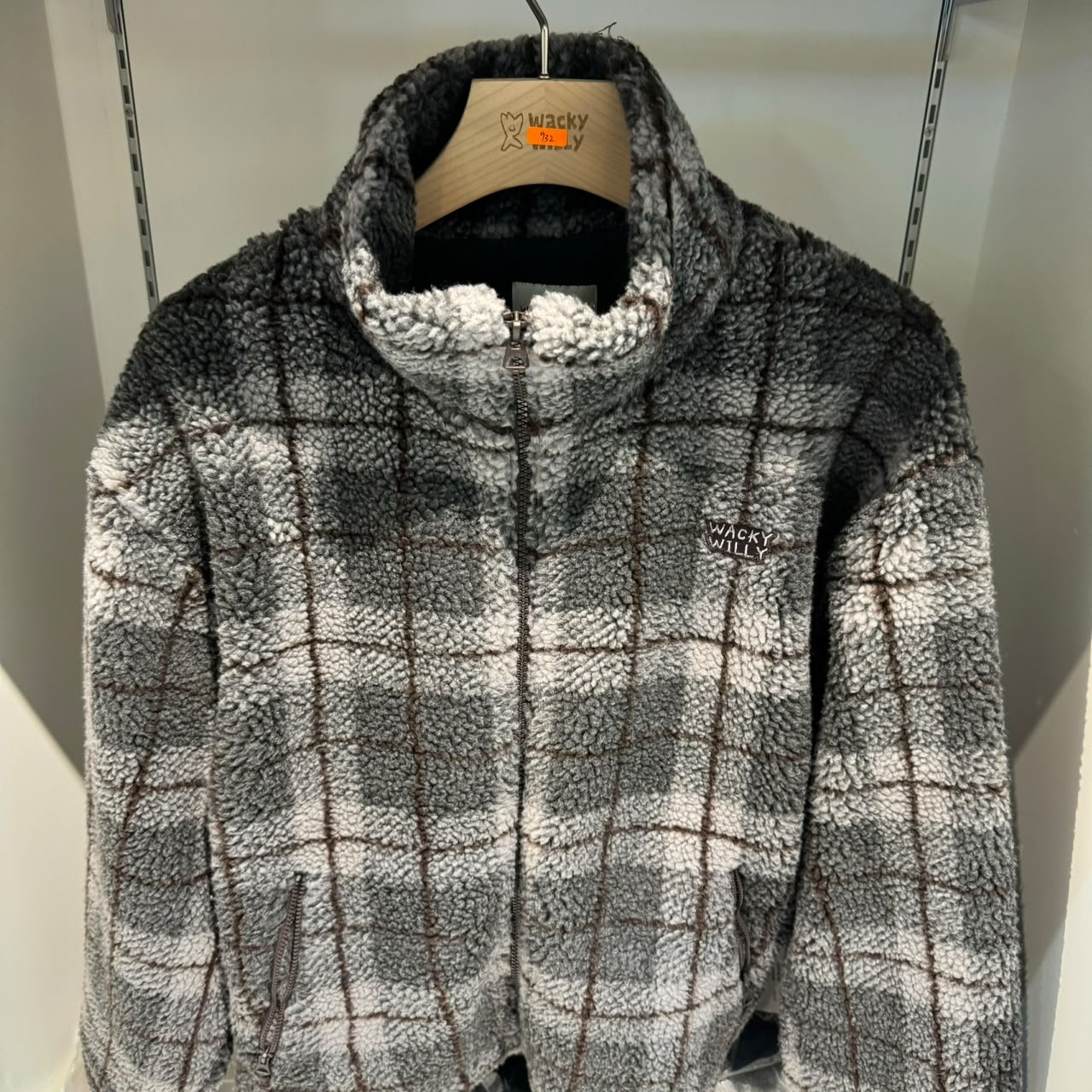 WACKY WILLY IS932 JACKET